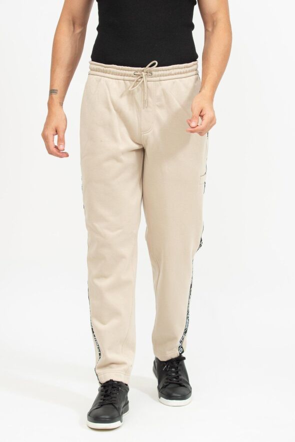 CUT OFF LOGO TAPE HWK PANT - 602